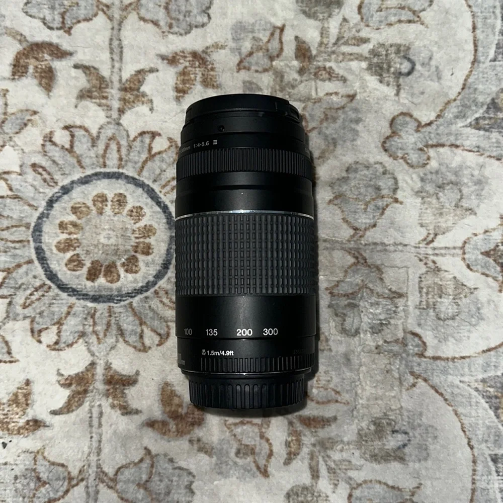 Canon 75-300mm Camera Lens